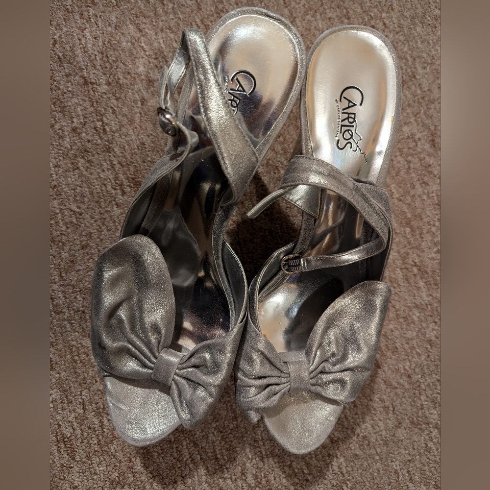 Women's Dress Shoes. Silver. Size 9. Carlos by Carlos Santana.